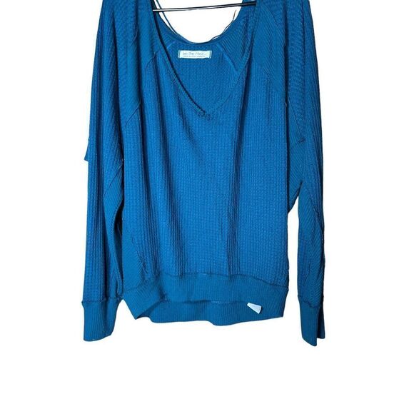 We The Free Women’s Turquoise Thermal Waffle Knit Top Size Medium - Picture 3 of 7